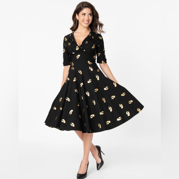 Unique Vintage Dresses & Skirts - Unique VintageX Harry Potter snitch 1950s style fit and flare dress. Size L10/12